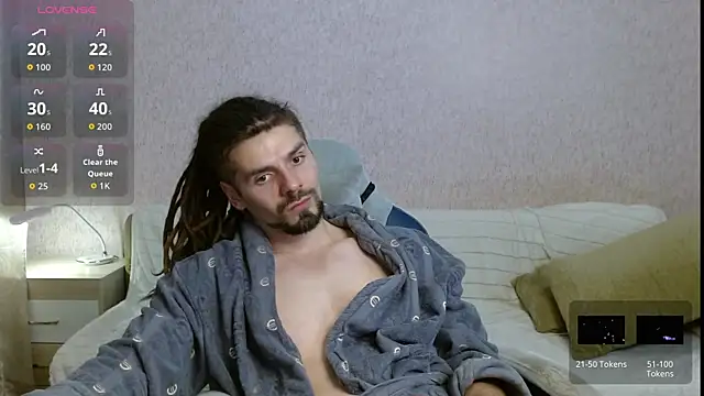 Snapshot of Aestheticguy101 chatting on 10-16-25, 04:52 Aestheticguy101 online show from 10-16-25, 04:52