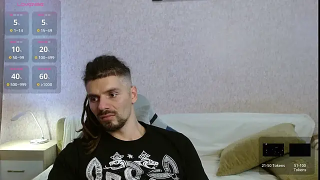 Snapshot of Aestheticguy101 chatting on 10-22-25, 10:59 Aestheticguy101 online show from 10-22-25, 10:59