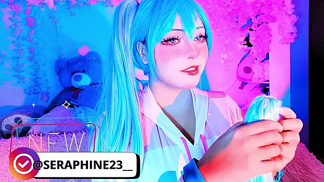 Snapshot of seraphine23 chatting on 11-29-25, 01:08 seraphine23 online show from 11-29-25, 01:08