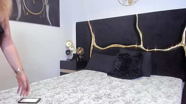 Snapshot of lisa2018 chatting on 03-11-25, 04:32 lisa2018 online show from 03-11-25, 04:32