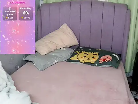 Snapshot of MoaningKylie chatting on 02-21-26, 02:12 MoaningKylie online show from 02-21-26, 02:12