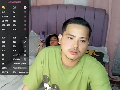 Snapshot of MoaningKylie chatting on 02-26-26, 02:43 MoaningKylie online show from 02-26-26, 02:43