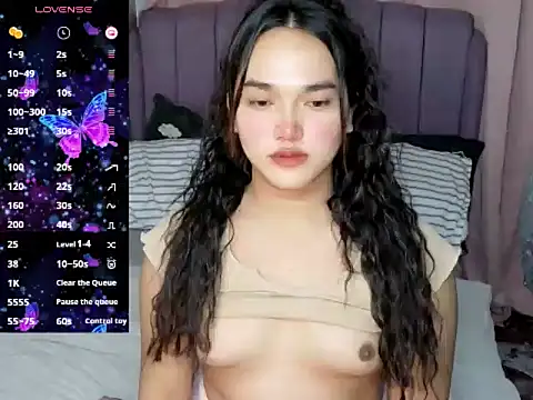 Snapshot of MoaningKylie chatting on 03-07-26, 12:02 MoaningKylie online show from 03-07-26, 12:02