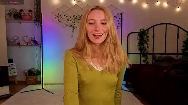 berrry girl online show from 05-29-26, 05:27