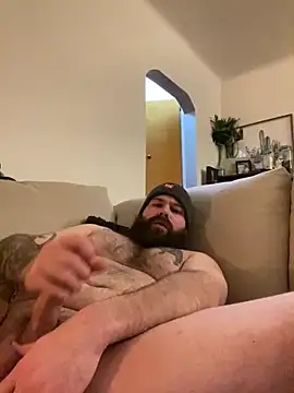 Snapshot of grizzlybearcody chatting on 01-03-25, 03:27 grizzlybearcody online show from 01-03-25, 03:27