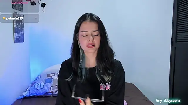 Snapshot of Abby_Saenz01 chatting on 10-10-25, 06:29 Abby Saenz01 online show from 10-10-25, 06:29
