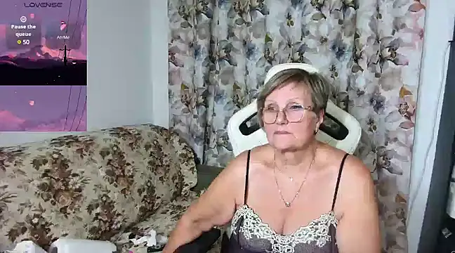 Selenna57 online show from 12-04-24, 01:58