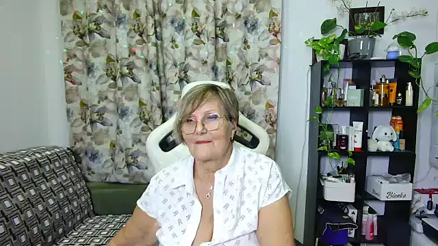 Selenna57 online show from 12-27-24, 11:42