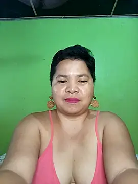 Snapshot of hotpussyxxx33x chatting on 05-16-26, 06:10 hotpussyxxx33x online show from 05-16-26, 06:10