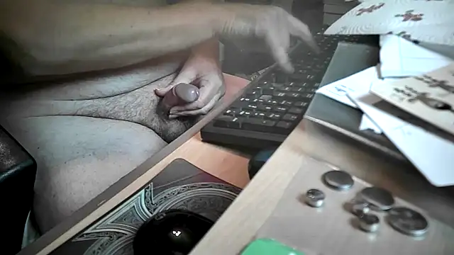 dirtyharry2022 online show from 01-01-25, 12:44