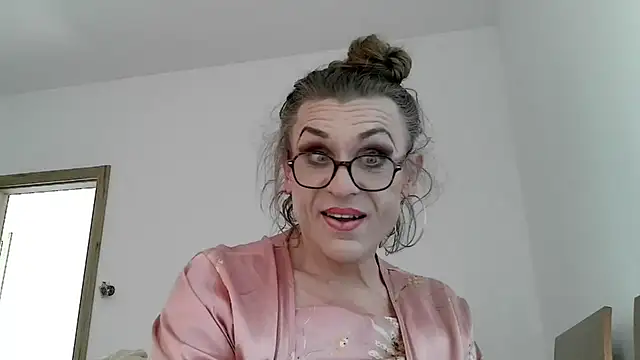 Snapshot of lilianashemale chatting on 03-14-26, 08:53 lilianashemale online show from 03-14-26, 08:53