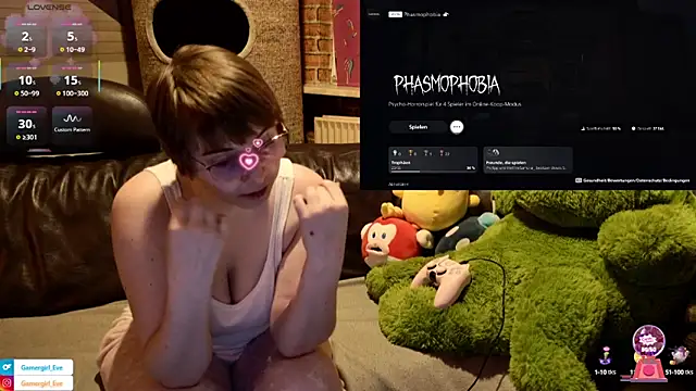 Snapshot of GamerGirl_Eve chatting on 10-04-25, 06:17 GamerGirl Eve online show from 10-04-25, 06:17
