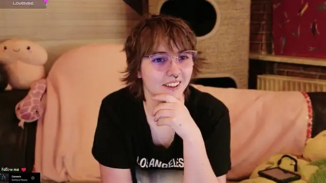 GamerGirl Eve online show from 12-19-25, 06:26