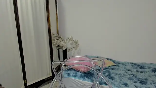 Snapshot of Krystalowenn chatting on 07-30-26, 08:08 Krystalowenn online show from 07-30-26, 08:08