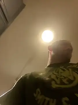 Snapshot of smokeymt420 chatting on 01-31-25, 09:48 smokeymt420 online show from 01-31-25, 09:48