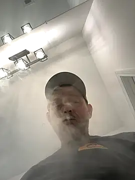 Snapshot of smokeymt420 chatting on 09-21-25, 12:34 smokeymt420 online show from 09-21-25, 12:34