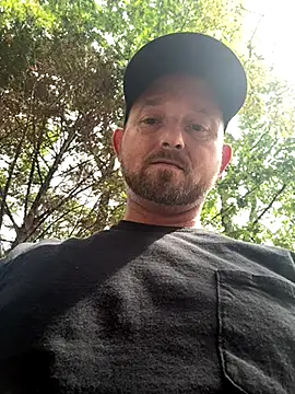 Snapshot of smokeymt420 chatting on 09-24-25, 05:05 smokeymt420 online show from 09-24-25, 05:05