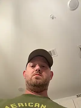 Snapshot of smokeymt420 chatting on 10-12-25, 02:21 smokeymt420 online show from 10-12-25, 02:21