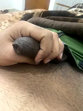 Snapshot of bigshow112 chatting on 11-17-25, 07:08 bigshow112 online show from 11-17-25, 07:08