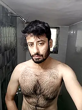 Snapshot of SimplyKarthik09 chatting on 11-06-25, 04:35 SimplyKarthik09 online show from 11-06-25, 04:35