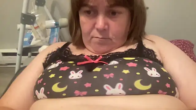 ParisNova online show from 10-19-25, 08:09