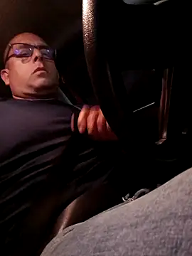 chicoguapo8 online show from 11-05-25, 02:44