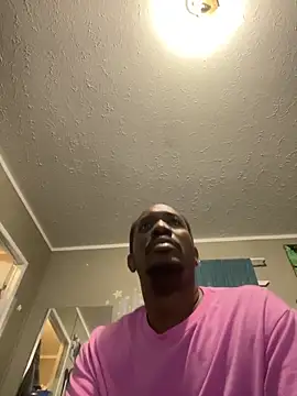 Snapshot of Makeyoucumallover chatting on 02-21-26, 10:16 Makeyoucumallover online show from 02-21-26, 10:16