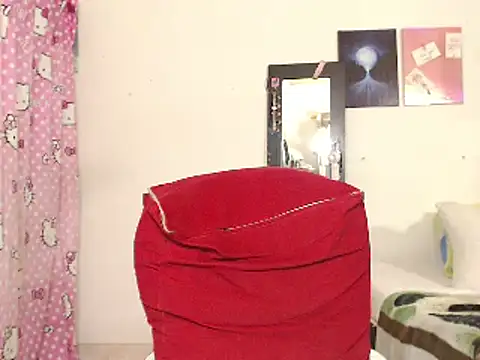 Estefani 32 online show from 01-22-25, 11:10