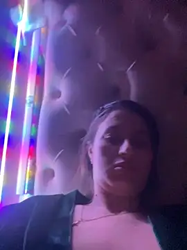 Flossy Vettie online show from 11-06-25, 07:04