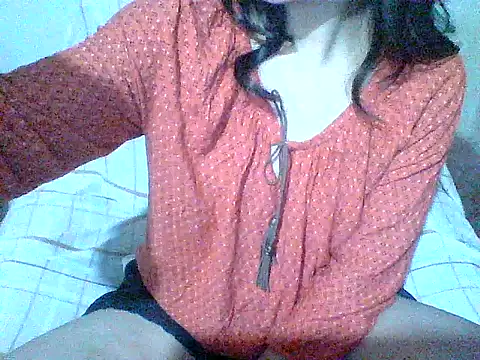 Snapshot of spankmybootyxxx chatting on 03-11-26, 04:24 spankmybootyxxx online show from 03-11-26, 04:24