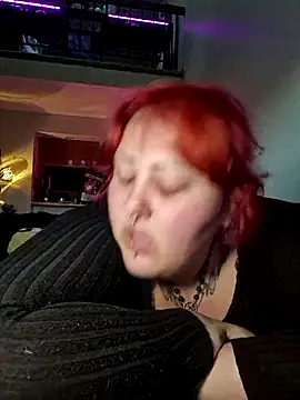 Cutegothcrybabyx online show from 10-26-25, 10:36