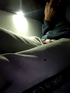 Snapshot of BIG-CkD_F chatting on 01-16-25, 01:36 BIG-CkD F online show from 01-16-25, 01:36