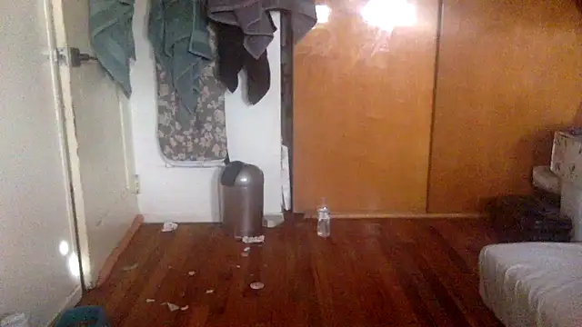 Snapshot of BIG-CkD_F chatting on 01-22-25, 04:55 BIG-CkD F online show from 01-22-25, 04:55