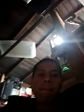 Snapshot of BIG-CkD_F chatting on 11-13-25, 05:01 BIG-CkD F online show from 11-13-25, 05:01