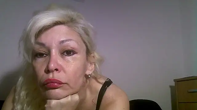 EvaaMina online show from 04-24-26, 01:35