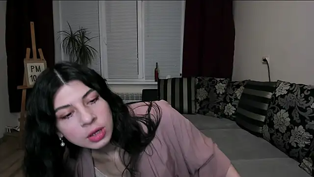 MolagAnna online show from 12-16-25, 07:52