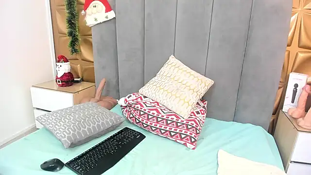 melani dream online show from 01-04-25, 01:42