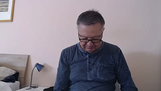 YOU6me online show from 09-18-25, 07:43