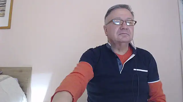 YOU6me online show from 11-21-25, 05:22