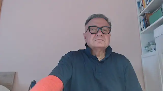 YOU6me online show from 05-11-26, 03:29