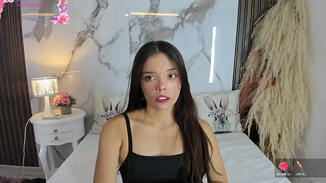 hannahill69 online show from 03-18-26, 04:37