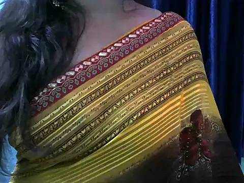 Snapshot of SexyRashmika chatting on 01-19-25, 01:10 SexyRashmika online show from 01-19-25, 01:10