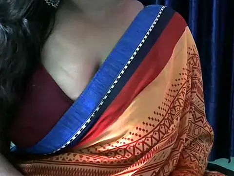 Snapshot of SexyRashmika chatting on 01-26-25, 07:09 SexyRashmika online show from 01-26-25, 07:09