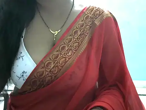 Snapshot of SexyRashmika chatting on 10-13-25, 06:52 SexyRashmika online show from 10-13-25, 06:52