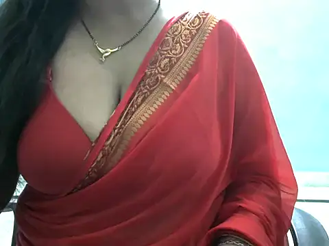 Snapshot of SexyRashmika chatting on 10-14-25, 11:38 SexyRashmika online show from 10-14-25, 11:38