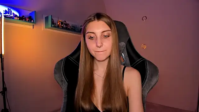 CassiaBlade1 online show from 01-14-25, 07:32