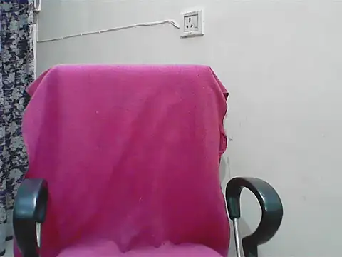 LovingPihu online show from 05-02-26, 05:34
