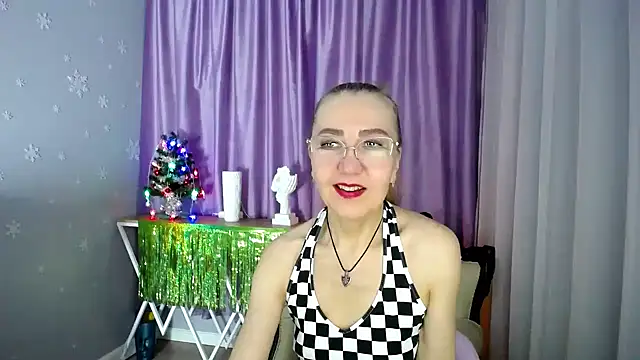 Snapshot of queen_a_n_i chatting on 01-11-25, 07:06 queen a n i online show from 01-11-25, 07:06