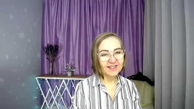 queen a n i online show from 03-11-26, 08:09