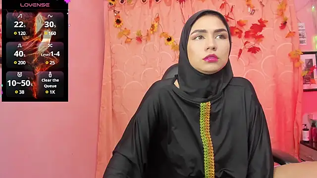 Snapshot of DarshaKhemu chatting on 12-12-24, 12:38 DarshaKhemu online show from 12-12-24, 12:38